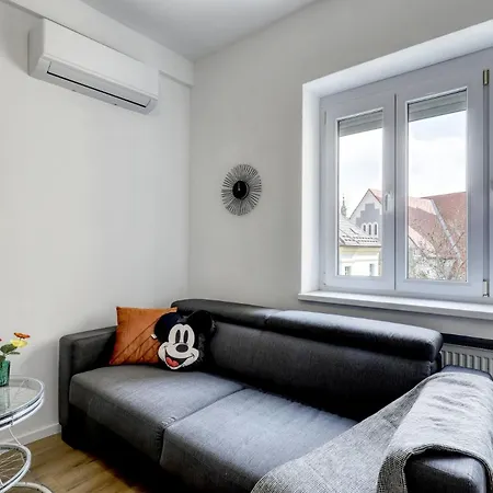 Star Stylish On The Famous Pedestrian Zone Apartamento